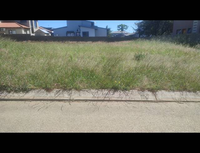 417M² VACANT LAND FOR SALE IN WOODHILL ESTATE